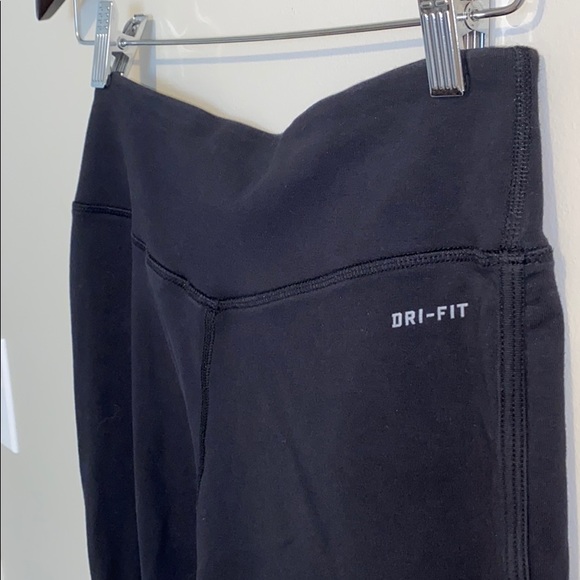 Black Nike Dri-Fit Capris - Picture 4 of 7